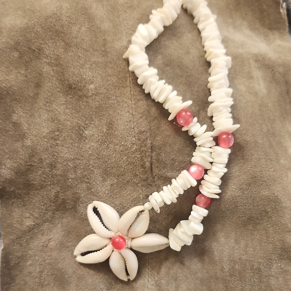 White and Pink Shell Necklace